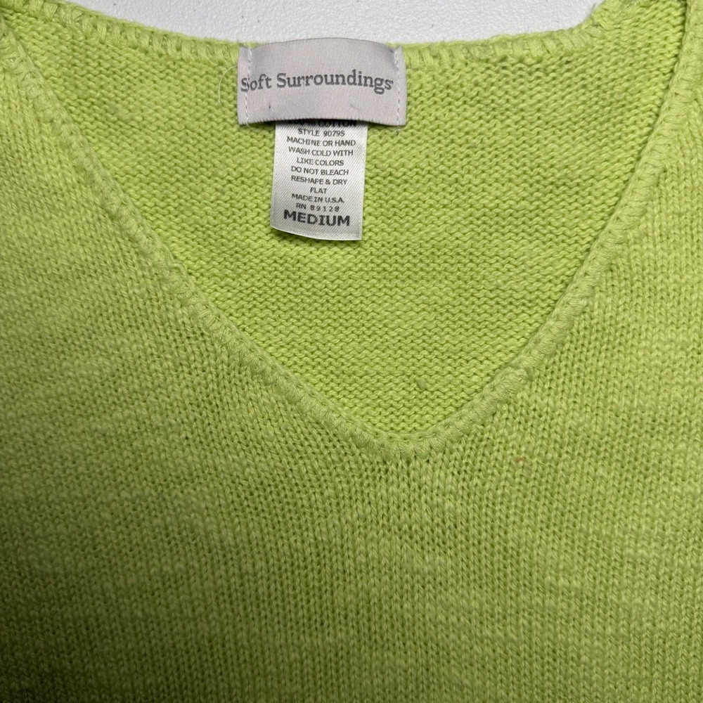 Soft Surroundings V-Neck Sweater Medium Neon Green Knit Top‎ - Picture 3 of 3